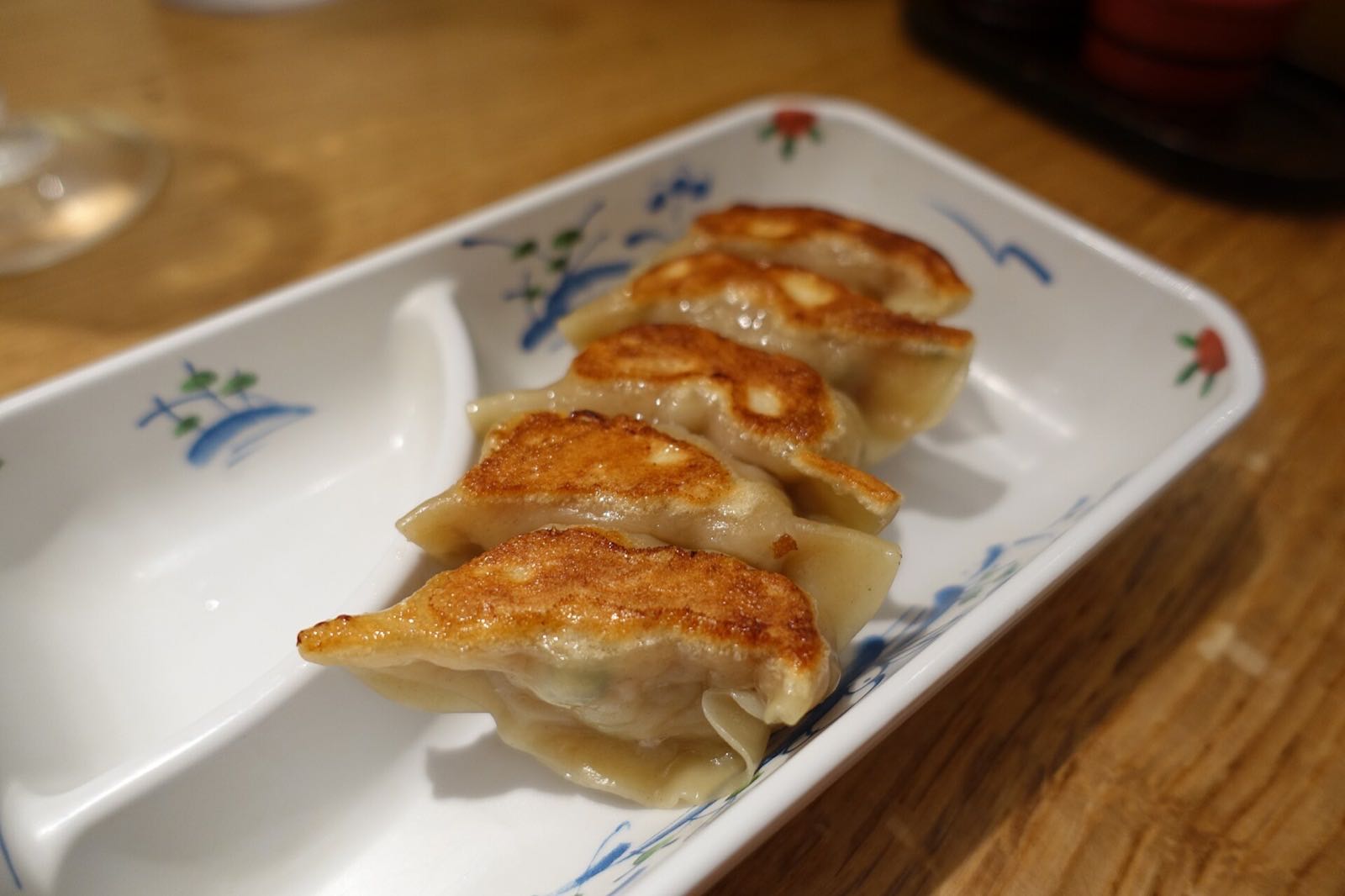 A serving of pan-fried gyoza (sample image)